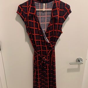 Super cute faux wrap dress, Gilli